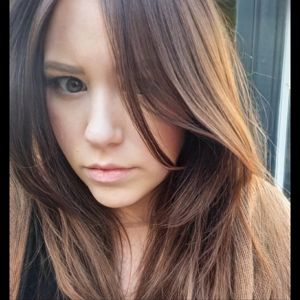 Meet your Posher, Elyse